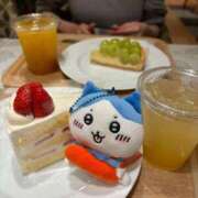 ヒメ日記 2026/04/02 16:08 投稿 ロリ系SSS級爆乳美女とあちゃん ロイヤル　アテンダー