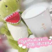 ヒメ日記 2025/07/19 05:40 投稿 にいな 電車ごっこ