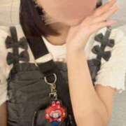 ラムネ たべちゃう！ パンチラJK