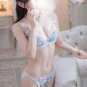 ヒメ日記 2025/05/17 17:14 投稿 眞鍋つゆり☆思わず顔が綻ぶ。 ESTE ALLURE