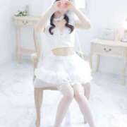 ヒメ日記 2025/12/11 10:44 投稿 眞鍋つゆり☆思わず顔が綻ぶ。 ESTE ALLURE