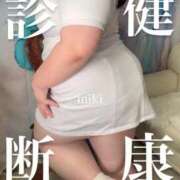 みき お腹空いた｡｡｡ 豊満奉仕倶楽部