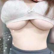 ヒメ日記 2026/03/10 19:19 投稿 める 白い巨乳