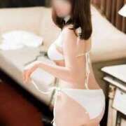 ヒメ日記 2025/10/24 09:16 投稿 るな【新人割引期間中】 クリスタル