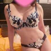 ヒメ日記 2025/12/30 08:06 投稿 るな【新人割引期間中】 クリスタル