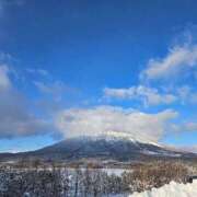 ヒメ日記 2026/01/02 18:50 投稿 るな【新人割引期間中】 クリスタル