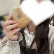 ヒメ日記 2025/04/29 19:35 投稿 ☆ぱん☆ 学校帰りの妹に手コキしてもらった件 谷九