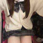 ヒメ日記 2025/10/28 15:02 投稿 ☆ぱん☆ 学校帰りの妹に手コキしてもらった件 谷九