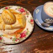 ヒメ日記 2025/10/04 09:00 投稿 湯川 真菜 人妻セレブ宮殿