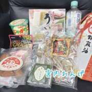 ヒメ日記 2025/08/21 01:59 投稿 宮内 れんげ しゃせきょっ!XX教育される制服女子たち