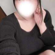 こおり 嗜好💖 白い巨乳