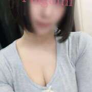 ヒメ日記 2025/10/03 13:28 投稿 なごみ ノーパンエステ!?絶頂させる天使たち