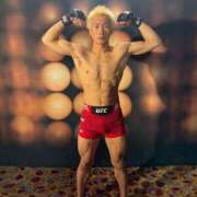 みれい UFCをみましょー MOMO(モモ)