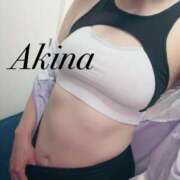 あきな 出勤しました🧘🏻‍♀️ スポコスkunkakunka