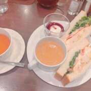 東西れおん うひょえ ハプニング痴漢電車or全裸入室