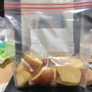 ヒメ日記 2026/04/16 09:40 投稿 はる 電車ごっこ