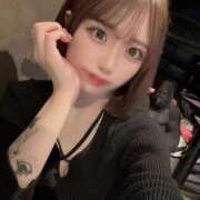 唯井あみ 楽しみすぎて夜しか寝れない😌🤍 宝石箱(すすきの)