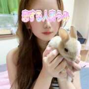 海(うみ) ✨( ˶>ᴗ<˶)✨ゎ‹ゎ‹🎵🩷 恋する人妻