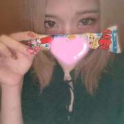 ヒメ日記 2025/05/27 17:01 投稿 よつば姫 I know すい～つ 生クリームpie