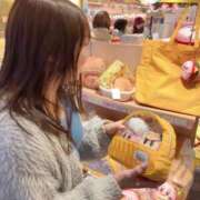 ヒメ日記 2024/12/14 07:08 投稿 ちなつ ノーパンエステ!?絶頂させる天使たち