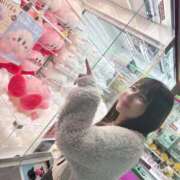 ヒメ日記 2025/01/04 07:18 投稿 ちなつ ノーパンエステ!?絶頂させる天使たち