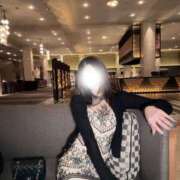 ヒメ日記 2025/01/04 15:43 投稿 浮舟美波 Claris Tokyo～クラリス東京～