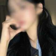 永澤 愛紗 凛とした顔のまま内側だけ熱い。 東京名花