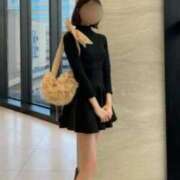 冬月 彩花 少しずつ前進🐢 東京名花