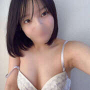 ヒメ日記 2024/12/14 17:11 投稿 ひな 今日から私はエステティシャン