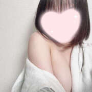 ひな チラ見え♡ 今日から私はエステティシャン