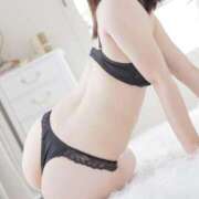 ヒメ日記 2024/12/31 07:45 投稿 月城ひびき 全裸にされた女たちor欲しがり痴漢電車