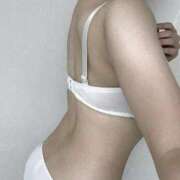 なの 本日もよろしくお願いします🎶 高級エステ セラピスト