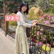 ヒメ日記 2025/04/22 21:18 投稿 ひより ノーパンエステ!?絶頂させる天使たち