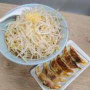 森本 いつもの味噌ラーメン🍜🥢 MadameRest(マダムレスト)