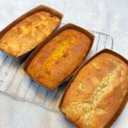 あや 🤤💙 白い巨乳