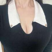 ヒメ日記 2025/12/24 17:39 投稿 あや 白い巨乳