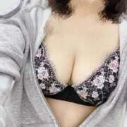 ヒメ日記 2025/01/03 09:27 投稿 ねおか 全裸のいいなり美女OR満員ちかん電車