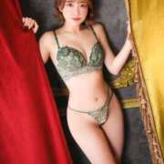 ヒメ日記 2025/10/11 11:04 投稿 つき Versailles