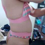 松丸 ゆうあ カラフルなフロントホックブラセット 人妻セレブ宮殿