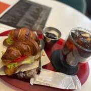 ヒメ日記 2025/08/24 16:32 投稿 まろん とある風俗店♡やりすぎさーくる新宿大久保店♡で色んな無料オプションしてみました