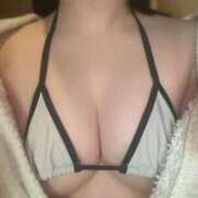 ヒメ日記 2025/04/20 10:00 投稿 かりん プールサイド