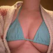 ヒメ日記 2025/04/26 22:00 投稿 かりん プールサイド