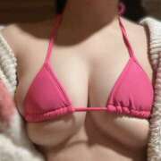 ヒメ日記 2025/05/04 13:30 投稿 かりん プールサイド