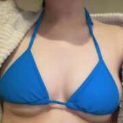 ヒメ日記 2025/07/18 16:30 投稿 かりん プールサイド