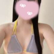 ヒメ日記 2025/08/10 12:00 投稿 かりん プールサイド