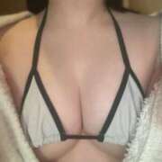 ヒメ日記 2026/03/13 10:00 投稿 かりん プールサイド