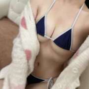 ヒメ日記 2026/04/02 12:00 投稿 かりん プールサイド