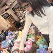 ヒメ日記 2025/10/10 08:23 投稿 【えな】業界未経験のドエロ美女 コーチと私と、ビート板･･･