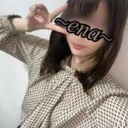 ヒメ日記 2025/11/11 07:33 投稿 【えな】業界未経験のドエロ美女 コーチと私と、ビート板･･･