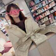 ヒメ日記 2026/01/18 13:53 投稿 【えな】業界未経験のドエロ美女 コーチと私と、ビート板･･･